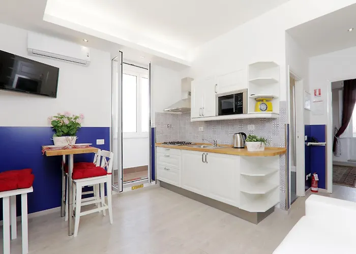 Bright Vatican 2 Bedroom Appartement
